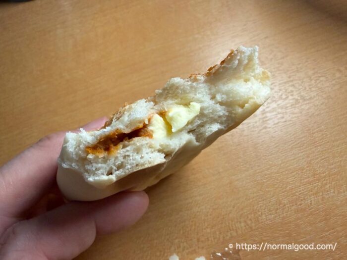 もっちりとしたパニーニ（ミート&チーズ）3